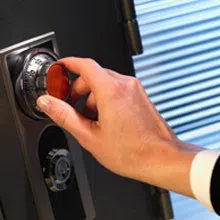Indianapolis 24 Hr Locksmith Indianapolis, IN 317-350-6014 - sb-com-01